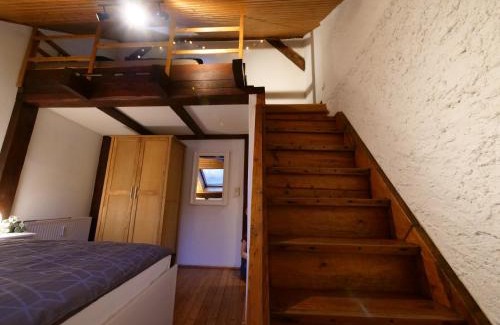 Alt-Knielingen Maison | Fachwerkhaus in ruhiger Altstadt by Rabe - eigene Terrasse, Smart-TV, Netflix