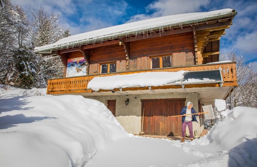 Mijoux Chalet De Ski | Face au Mt Blanc et le Lac Léman.