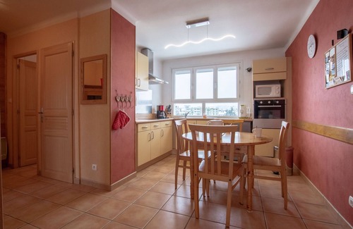 Novel Appartement | Appartement, vue sur montagne, proche lac, calme, 1 chambre, 5 personnes