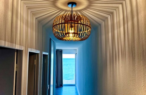 Saint-Hippolyte Appartement | FACING THE SEA