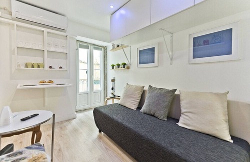 Pena Appartement | Fado Central Studio (C56)