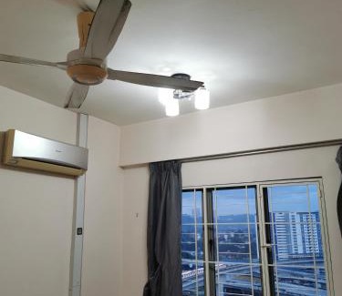 Bandar Tun Razak Maison | Faiaz Guests house