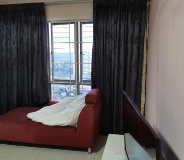 Bandar Tun Razak Maison | Faiaz Guests house