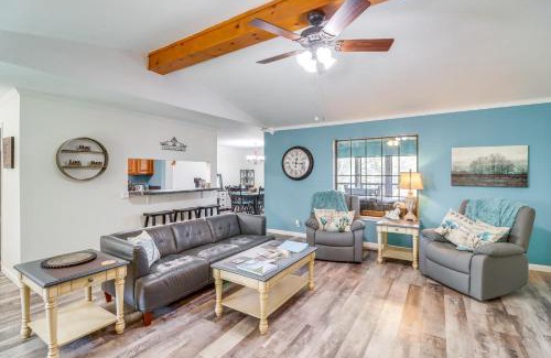 Fairfield Bay Maison | Fairfield Bay Home On Golf Course with Fenced Yard!