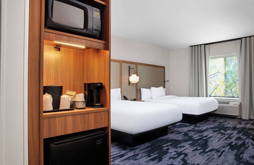 Quentin Hôtel | Fairfield Inn & Suites by Marriott Lebanon near Expo Center