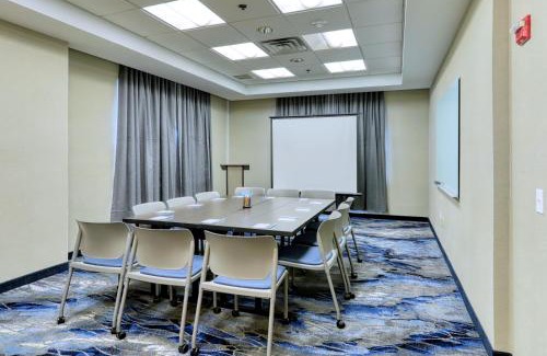 Avenel Hôtel | Fairfield Inn & Suites Woodbridge