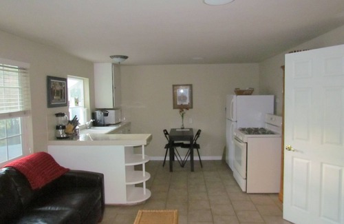 Old Mountain View Maison | Fairmont Ave 1Br/1Ba, Great Family Neighborhood