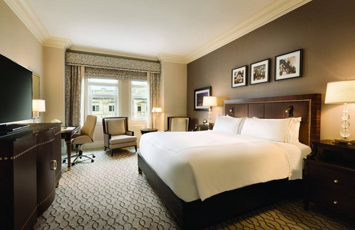 Byward Market - Parliament Hill Hôtel | Fairmont Chateau Laurier Gold Experience