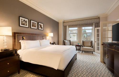Byward Market - Parliament Hill Hôtel | Fairmont Chateau Laurier Gold Experience