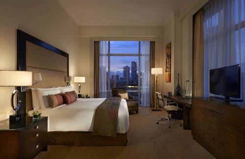 San Lorenzo Hôtel | Fairmont Makati