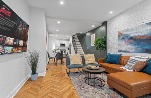 Fairmount Maison | Fairmount | Big Backyard | Kid Friendly Game House