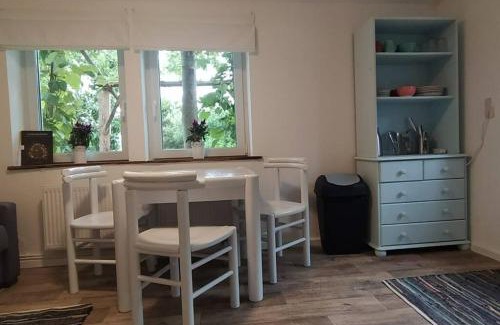 Dedendorf Appartement | FairSchlafen - Gartenwohnung