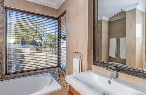 Modimolle Maison | Fairview Manor