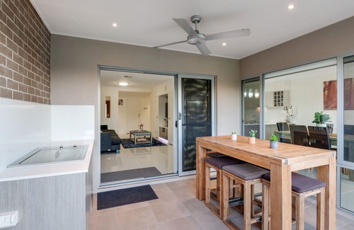Yatala Maison | Fairway Village @ Windaroo Lakes Golf Club
