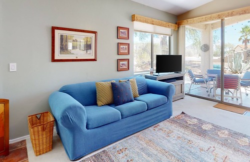 Tucson Estates Maison | Falcon View | Mtn-view house near Saguaro National Park with office, patio, W/D