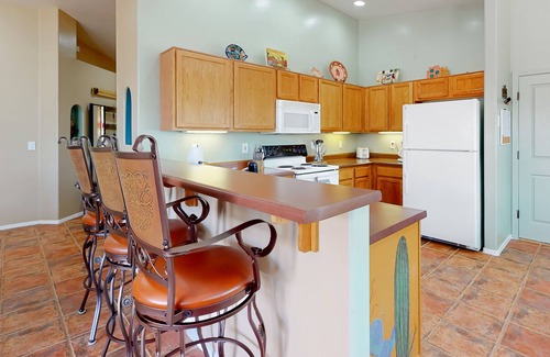 Tucson Estates Maison | Falcon View | Mtn-view house near Saguaro National Park with office, patio, W/D