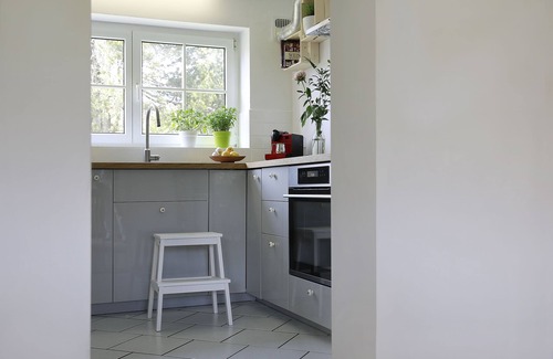 Scheidegg Maison | Falkenweg vacation home: Idyllic cottage with large garden