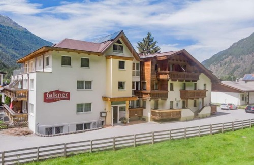 Laengenfeld Appartement | Falkner by Interhome