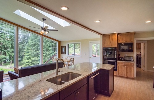 Roseburg Maison | Whistlers River House - Tarifs d'introduction!