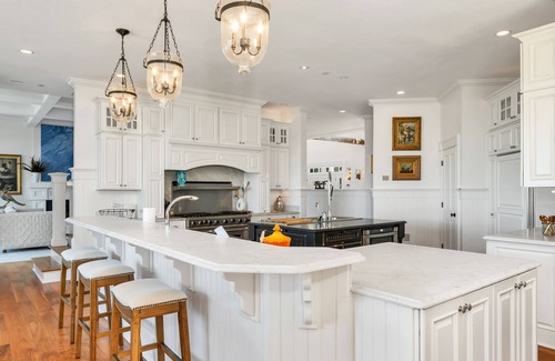 Tuftonboro Maison | There are only a few weeks left July 21-August 4 available! Book Now!