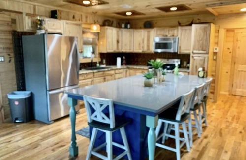 Jefferson Maison | SUMMERTIME!! HOT TUB!! FIRE PIT! Getaway at this Epic Waterfront Home!!