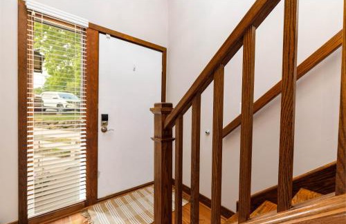 The Galena Territory Maison | Fall Specials! Cozy King Beds, Pool Access, Galena Territory Amenities, Fireplace, Great Location in Galena Territory on Lake Galena