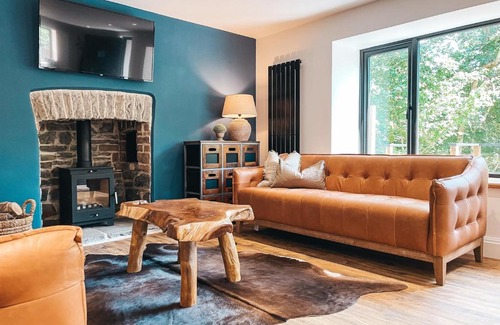 Abercwmboi Maison | Falls Cottage by Solace Stays