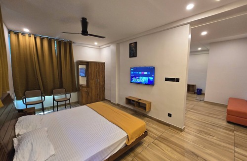Takkalai Hôtel | Falls Regency
