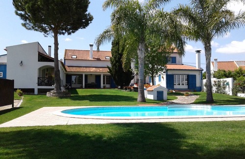 Riachos Maison | Maison de Famille, mi-chemin Lisboa/Fátima, jardin et piscine privée