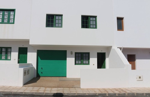 Caleta de Famara Maison | Famara Family House est un logement conçu pour les amoureux de la mer.