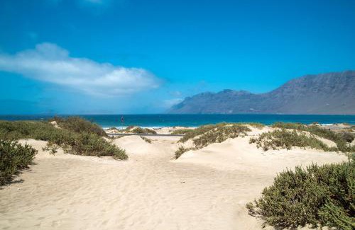 Caleta de Famara Appartement | Famara Views I by Escapehome