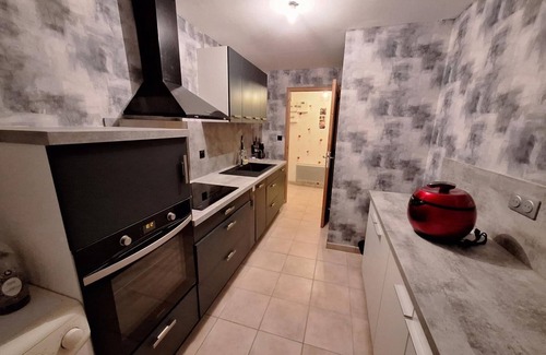 Saint-Germain-le-Gaillard Cottage | Maison familliale, spa privé, jardin et vélos à dispo, près de la plage!