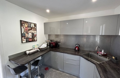Le Collet Maison | Familiale, piscine, climatisation.