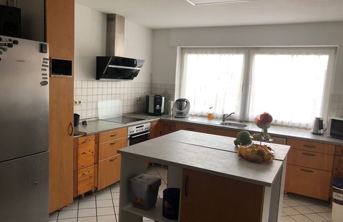 Fredenbeck Appartement | Familien- und Haustierfreundliche Wohnung in Fredenbeck mit Dachterrasse & Kamin