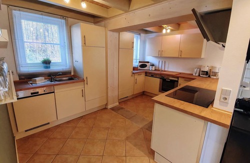 Bad Saarow Maison | Familienhaus am Wald im Schlosspark Bad Saarow, 264m², 12+4 Pers, Sauna, Kamin