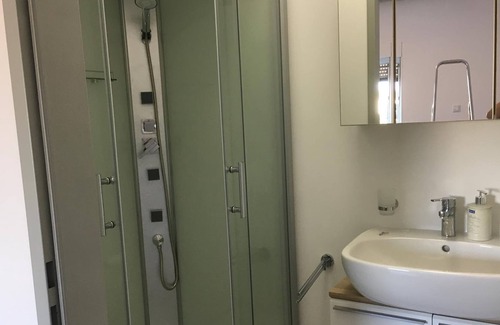 Neusiedl am See Appartement | Familienzimmer, Dusche, WC - Pension Seeblick Latzko
