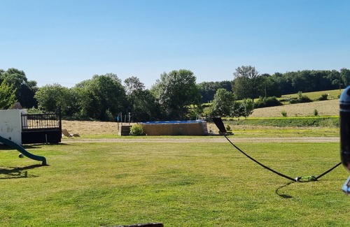 Gesnes-le-Gandelin Cottage | Gîte familial et adapté aux enfants