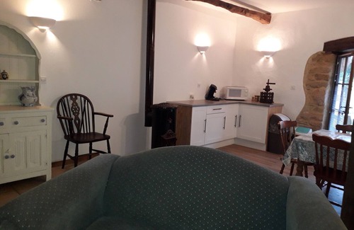 Frayssinet-le-Gelat Maison | Retraite rurale de 3 chambres pour familles et animaux domestiques près de la rivière Lot et des vignobles