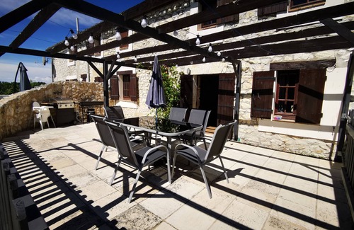 Castillonnes Maison | Gîte pour familles et animaux de compagnie dans le sud-ouest de la France