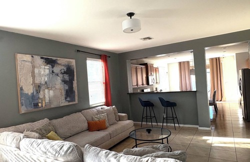 Laveen Meadows Maison | Family and pet friendly 3 bedroom house located near Phoenix.