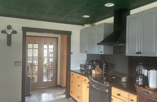 Hendersonville Maison | Family and small dogs friendly. Close to interstate, 15 minutes from Nashville