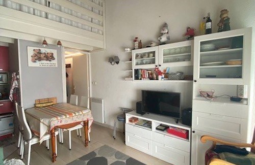 Arette Appartement | Family apartment for 6, direct slope access, balcony, parking, elevator