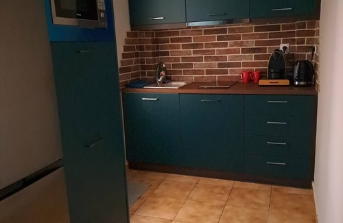 Galatsi Appartement | Family apartment in a near center of Athens suburb. Pet friendly!