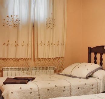 Hueva Appartement | Family Apartment with Mountain View in Hueva