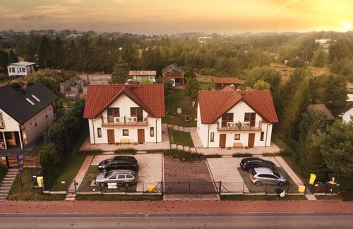 Chlopy Maison | Family apartment with terrace and garden 13 minutes from the beach