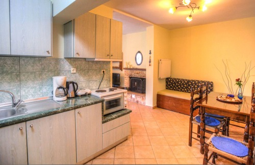 Vourvourou Appartement | Appartement Juste au bord de la mer se trouve Anna Karras Studios & Apartments