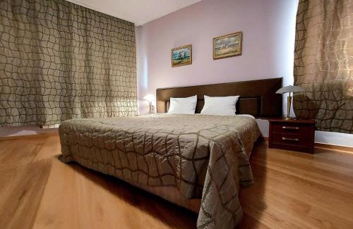 Pleven Hôtel | Family Art Hotel Gallery