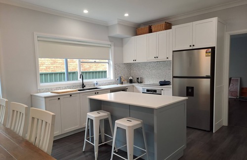 Bateau Bay Maison | Family beach house