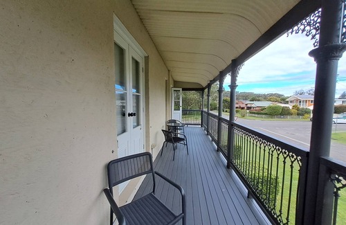 Bateau Bay Maison | Family beach house
