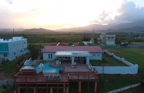 Hucares Maison | Family Beach House with Private Pool and an Amazing Ocean View